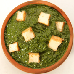  Palak Paneer  